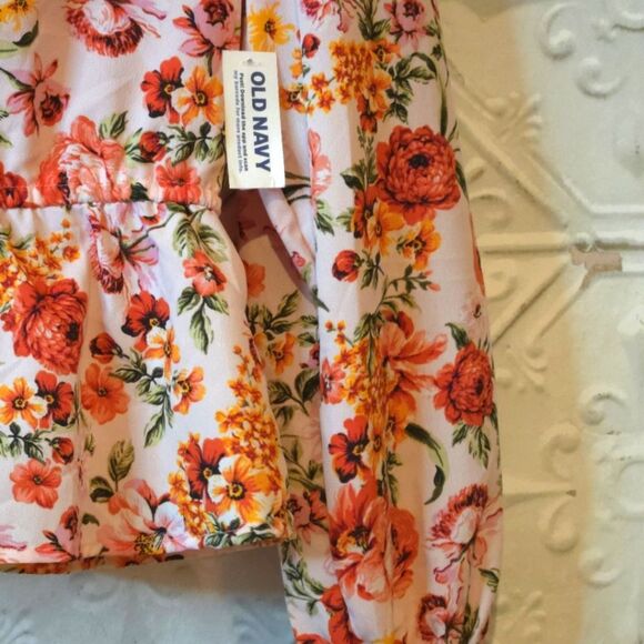 Old Navy Red & Pink Romantic Ruffled Blouse with Peter Pan Collar Large NWT - Picture 9 of 15